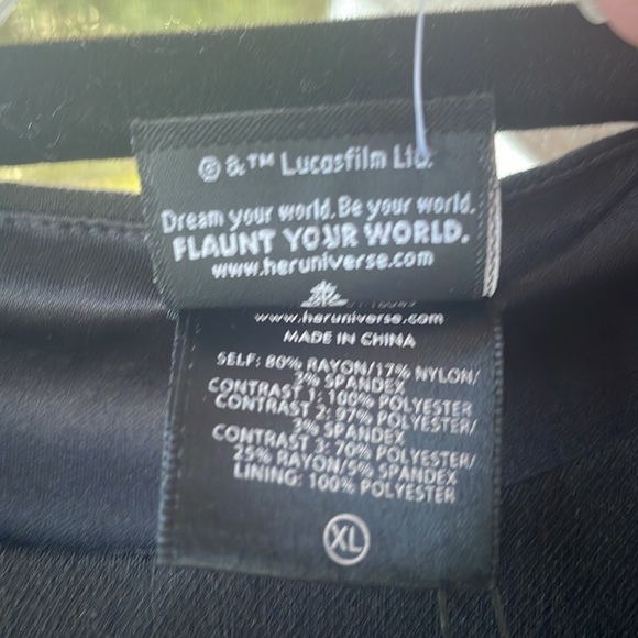 Her Universe x Star Wars ‘Kylo Ren’ Dress - Picture 12 of 14